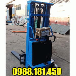 Xe nâng bán tự động 1.5 tấn 3.5m