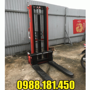 Xe nâng tay cao 1.5 tấn 2.5m